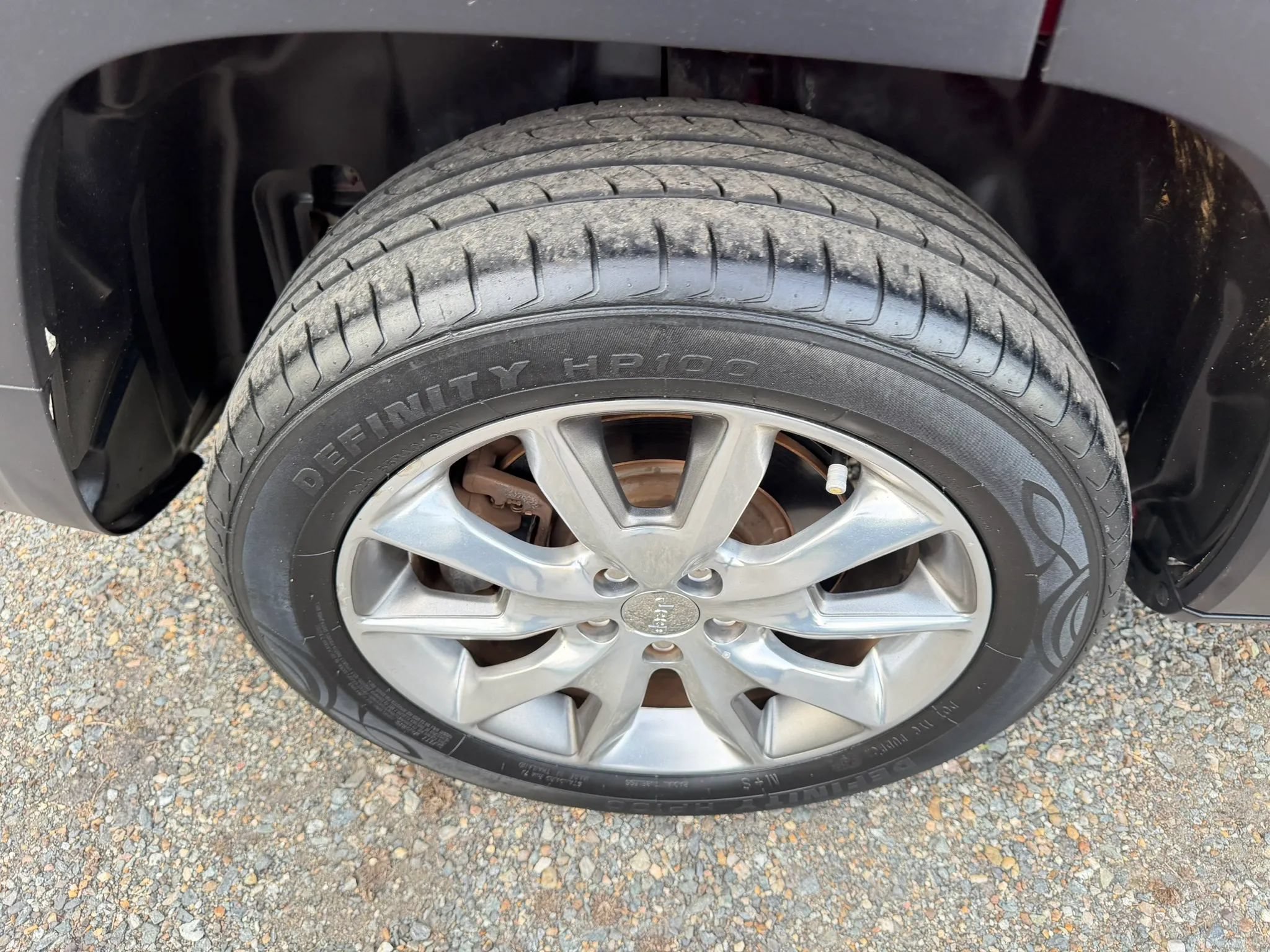 Used 2014 Jeep Cherokee Limited w/ Technology Group FWD image 22