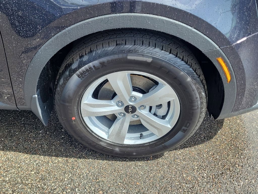 New 2026 Kia Sorento LX FWD image 39
