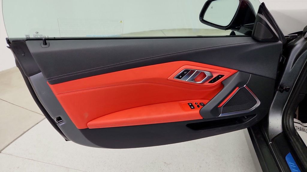Used 2025 BMW Z4 M40i w/ Premium Package image 11