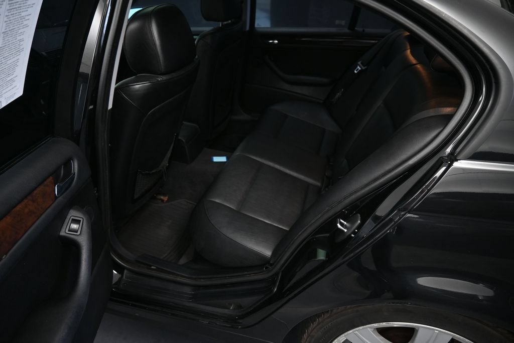 Used 2002 BMW 325i Sedan RWD image 14