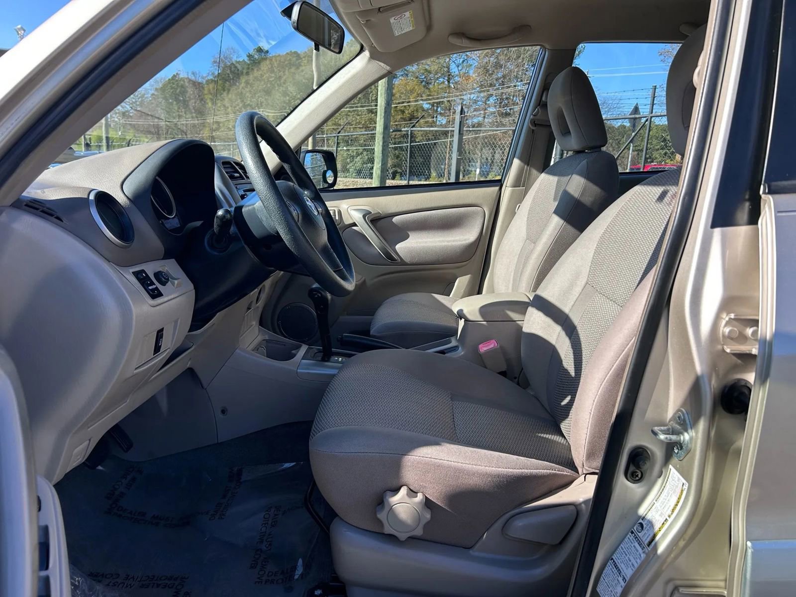 Used 2004 Toyota RAV4 4WD image 8