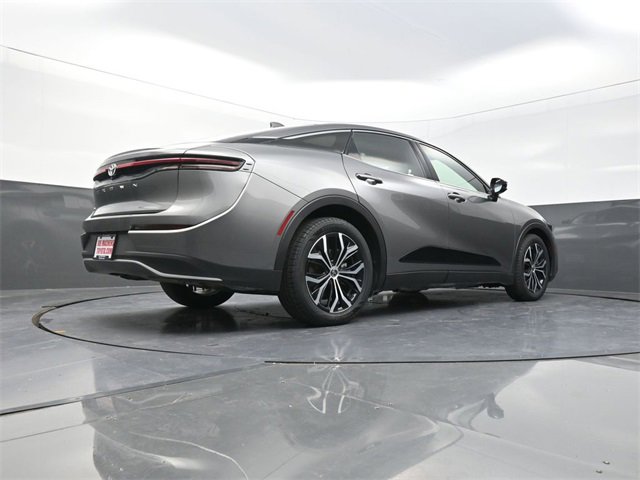 Used 2023 Toyota Crown XLE image 33