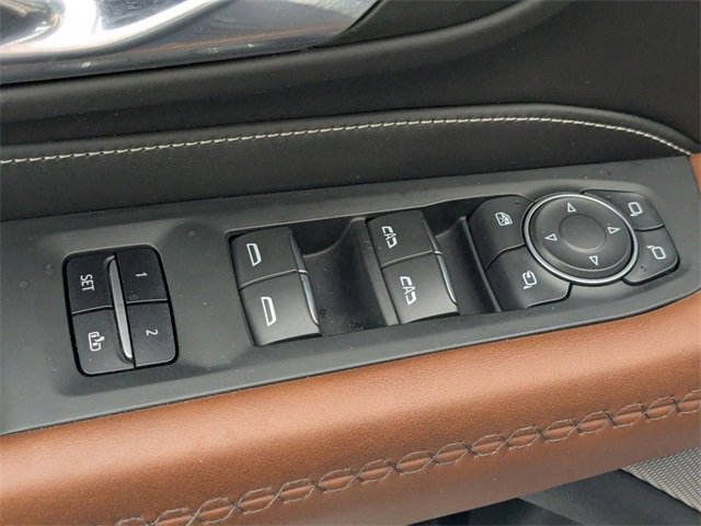 Used 2023 GMC Yukon Denali Ultimate image 12