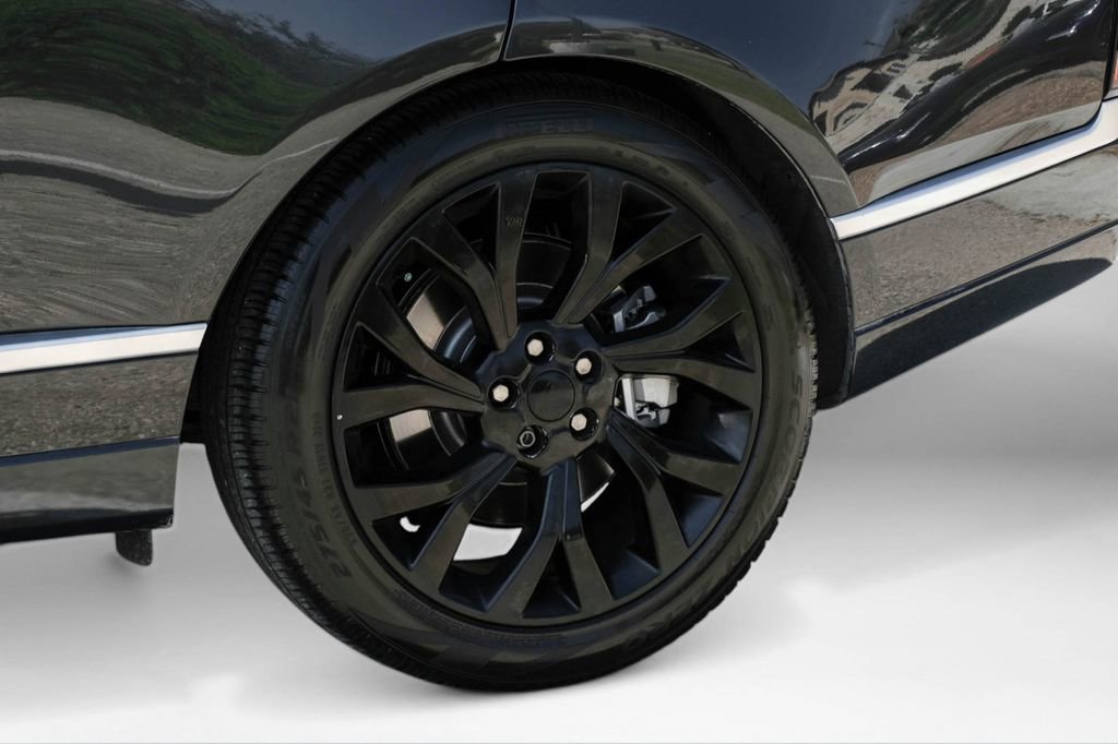 Used 2017 Land Rover Range Rover Supercharged image 56