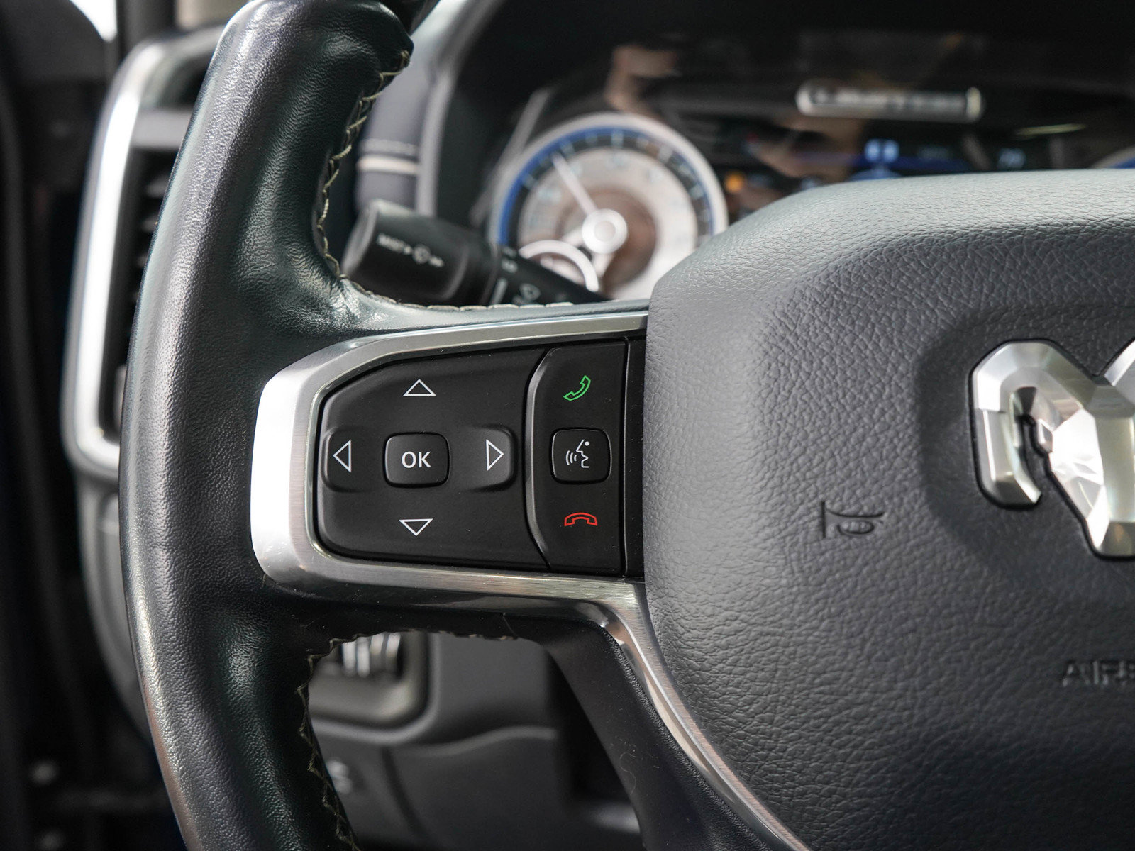 Used 2022 RAM 1500 Limited AWD/4WD image 29
