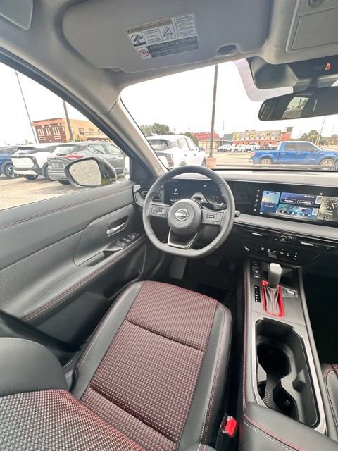 New 2025 Nissan Kicks SR image 27
