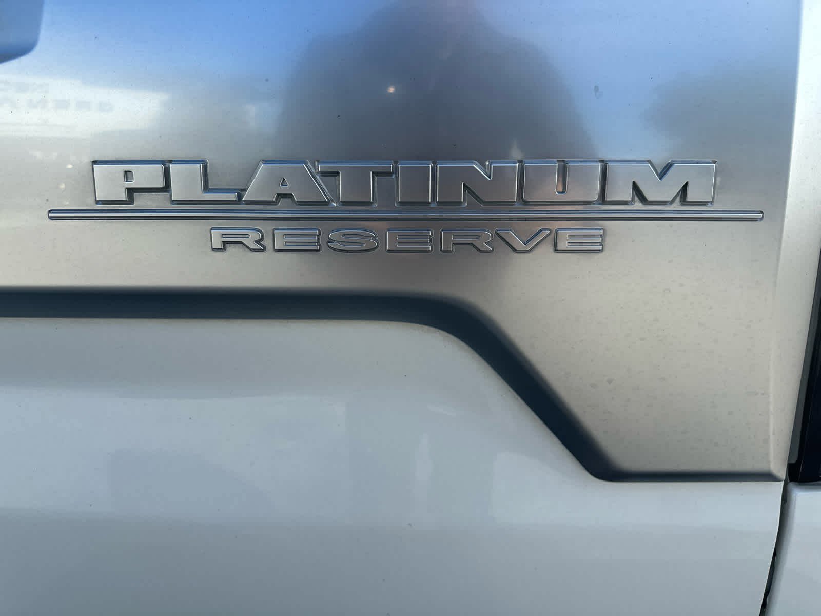 Used 2024 Nissan Titan Platinum Reserve w/ Moonroof Package image 11