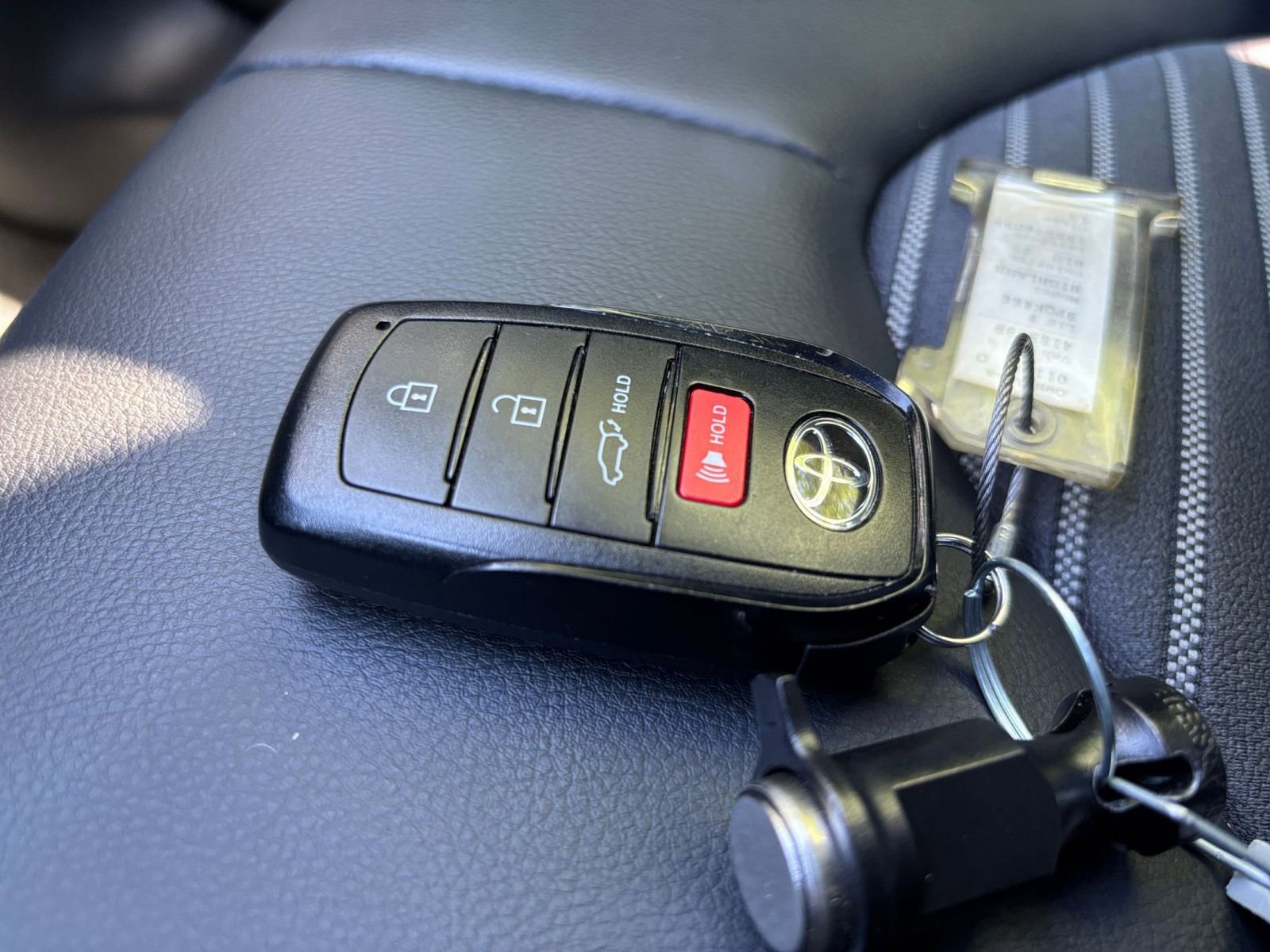 Used 2025 Toyota Highlander XSE AWD/4WD image 22
