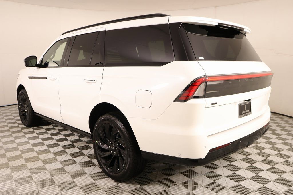 New 2025 Lincoln Navigator Reserve w/ Jet Appearance Package image 24