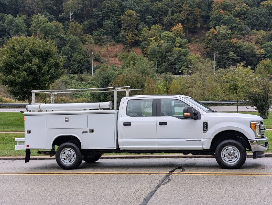 Used 2019 Ford F250 XL w/ Power Equipment Group AWD/4WD image 4