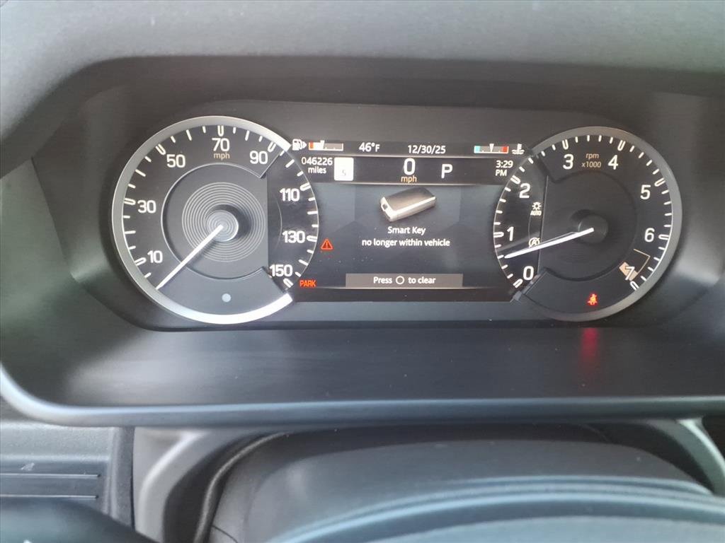 Used 2023 Land Rover Defender 110 X-Dynamic SE image 23