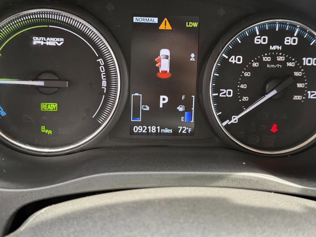 Used 2018 Mitsubishi Outlander GT image 9