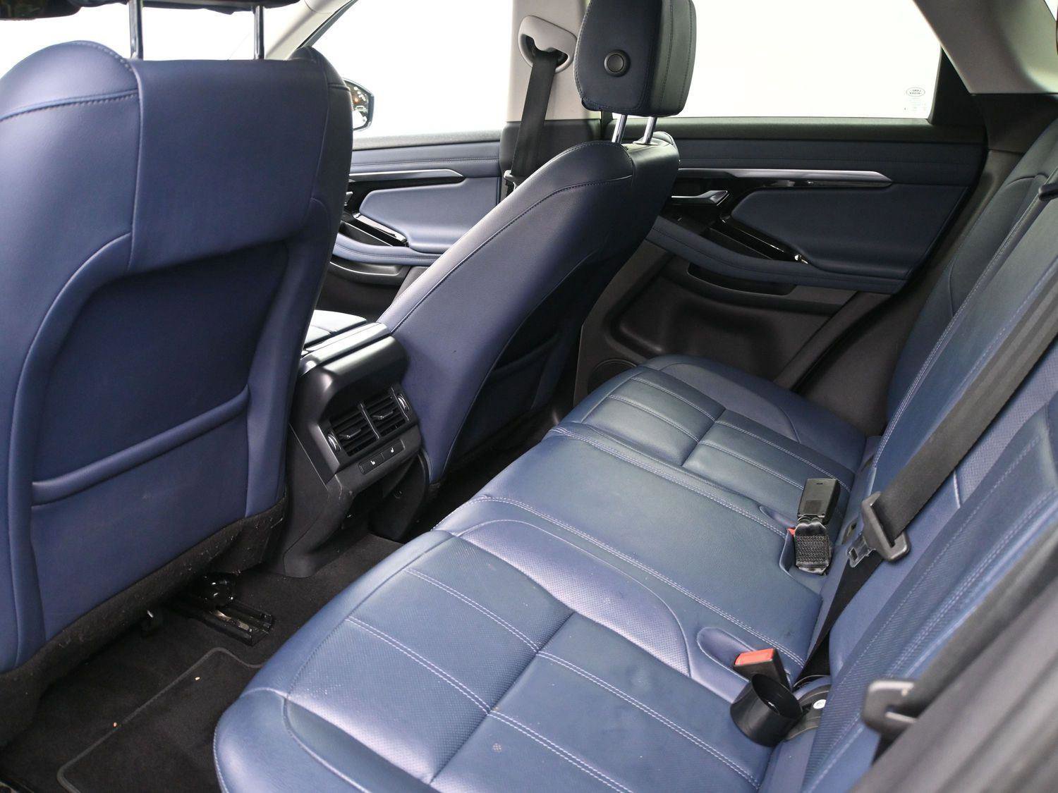 Used 2021 Land Rover Range Rover Evoque SE image 9