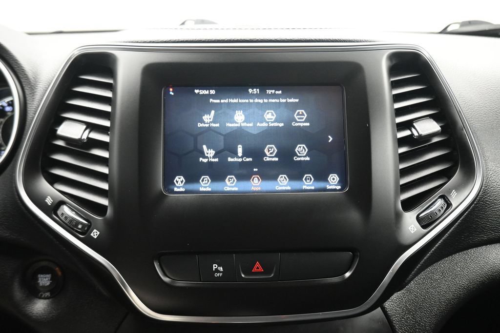 Used 2019 Jeep Cherokee Latitude Plus w/ Cold Weather Group AWD/4WD image 17