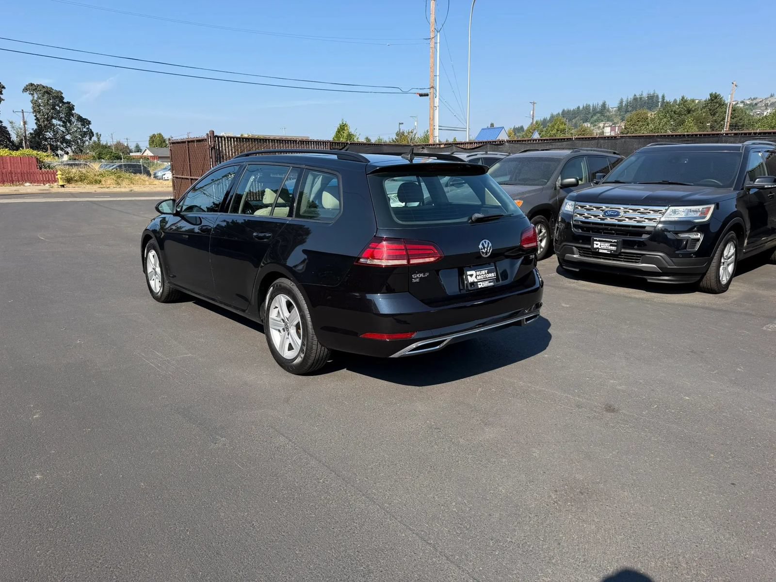Used 2018 Volkswagen Golf SE FWD image 7