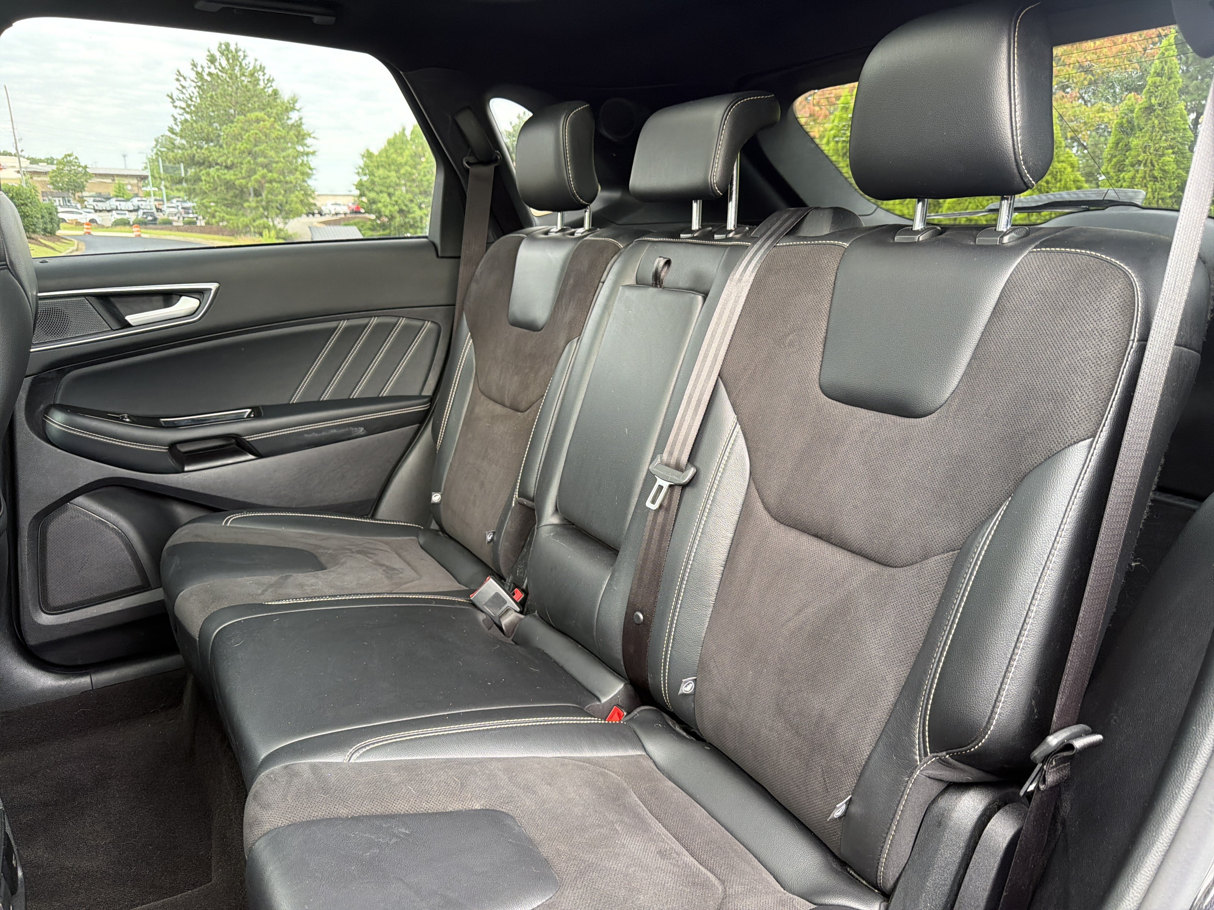 Used 2020 Ford Edge ST w/ Equipment Group 401A AWD/4WD image 9