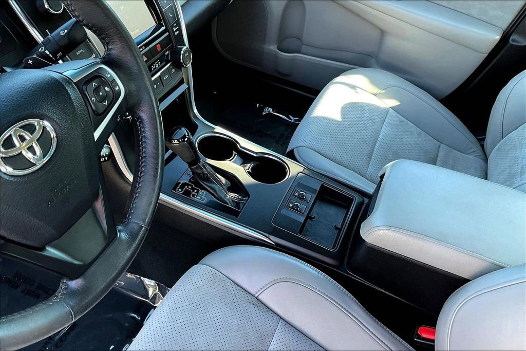 Used 2017 Toyota Camry XSE FWD image 20