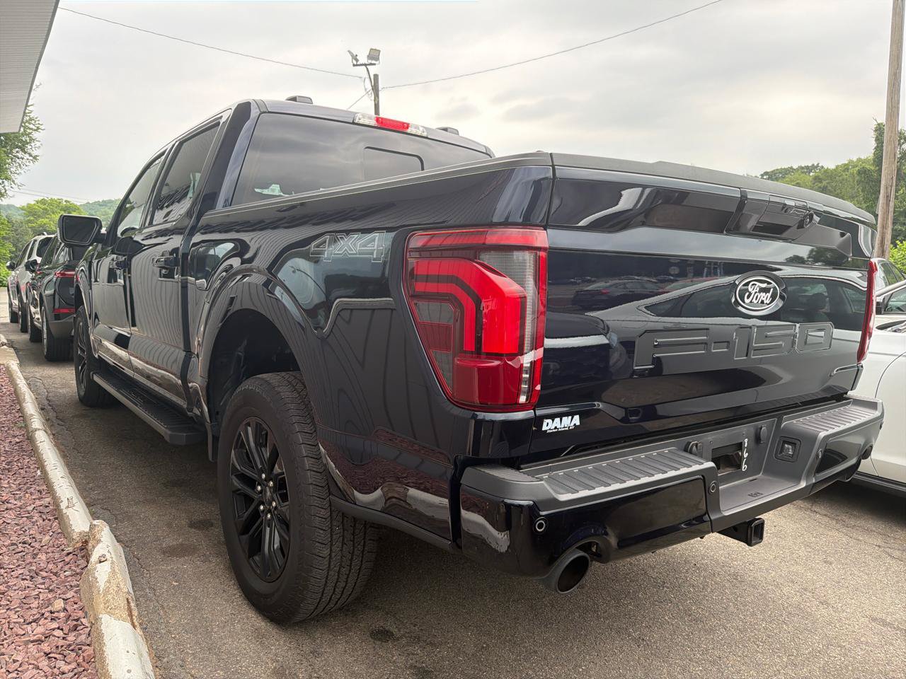 Used 2025 Ford F150 Lariat w/ Equipment Group 501A Mid AWD/4WD image 5