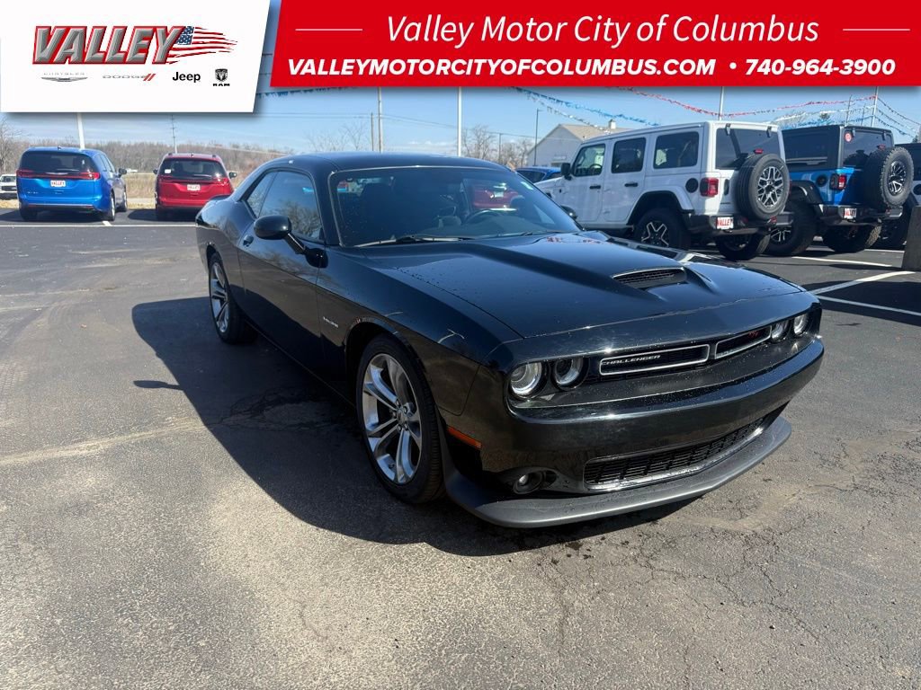 Used 2022 Dodge Challenger R/T video 1