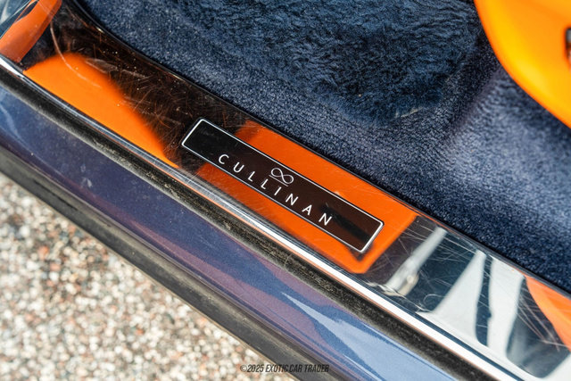 Used 2023 Rolls-Royce Cullinan Black Badge w/ Leather Finishing Pack image 32
