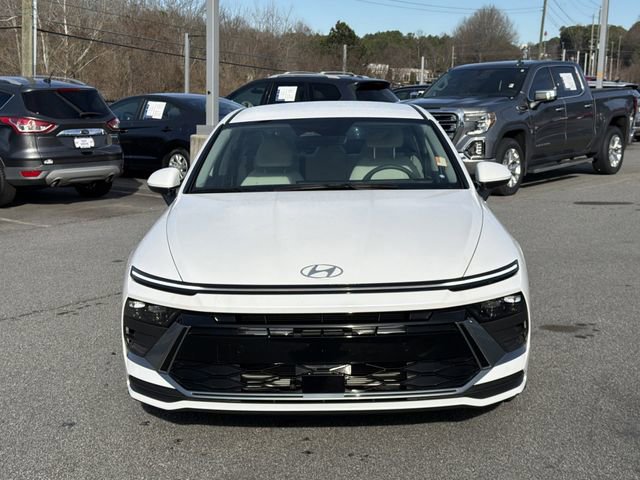 Certified 2025 Hyundai Sonata SE image 2