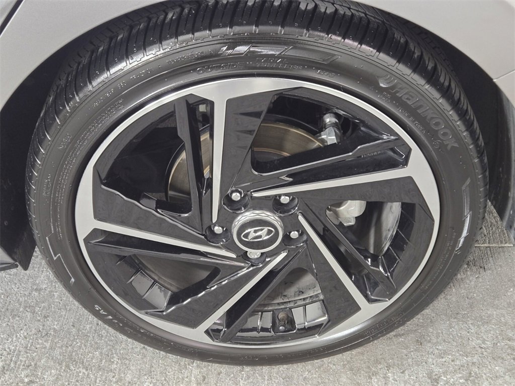 Used 2023 Hyundai Elantra N Line image 13