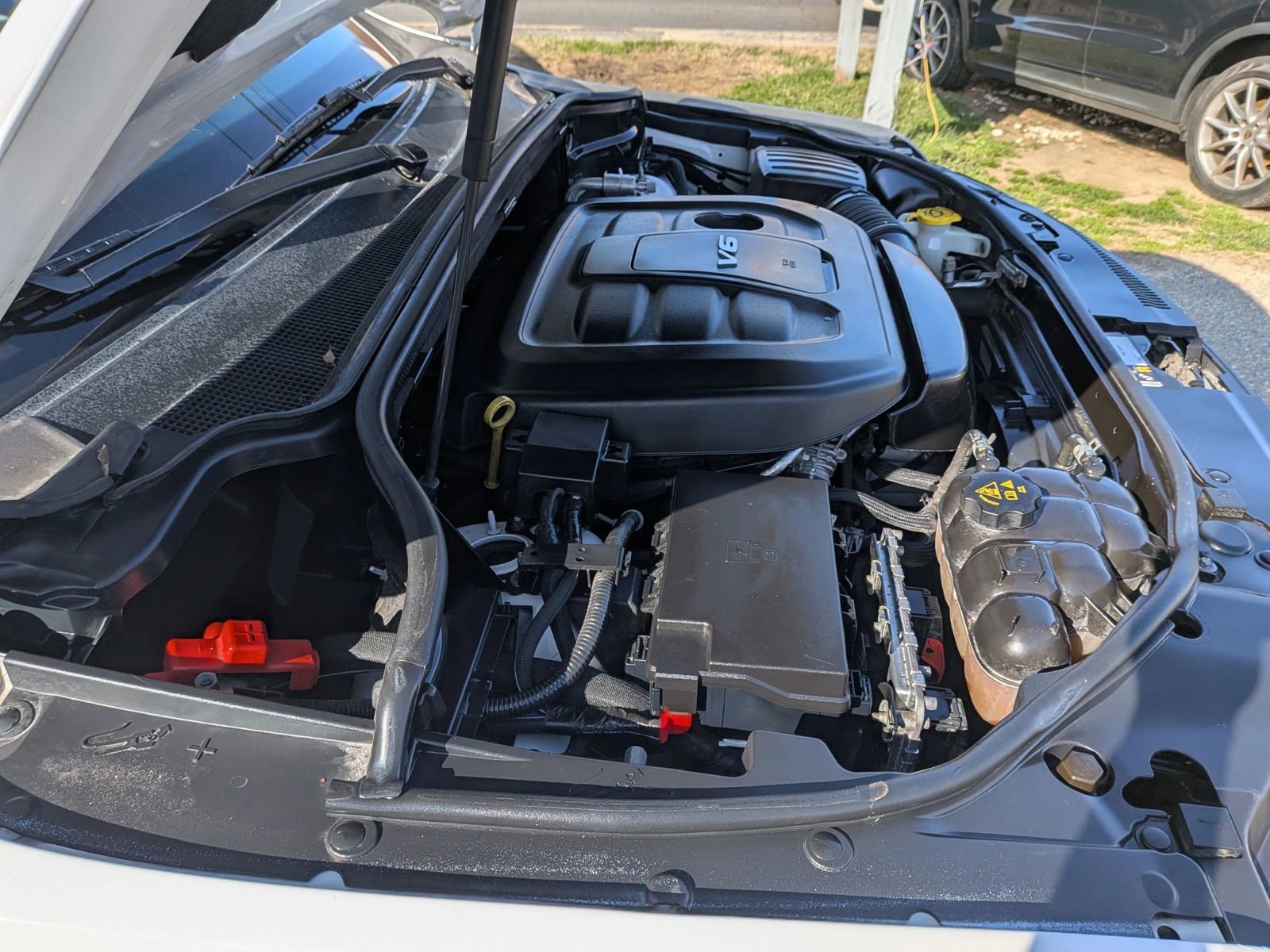 Used 2019 Jeep Grand Cherokee Altitude image 19