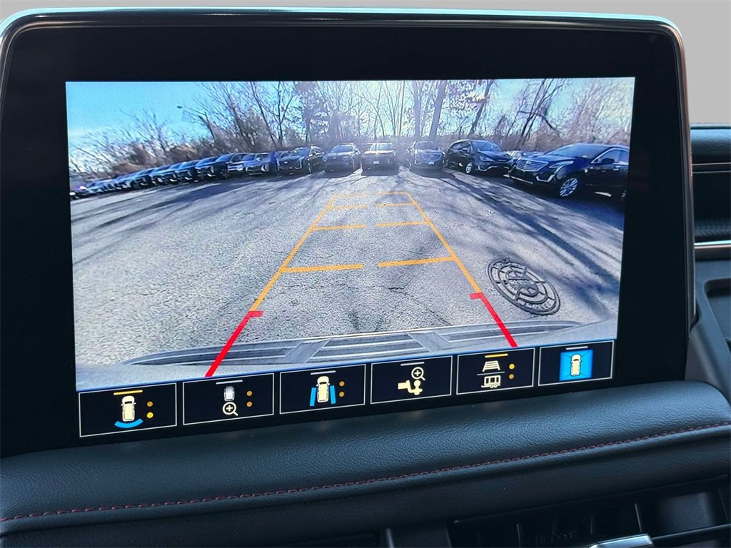 Used 2021 Chevrolet Suburban RST w/ Luxury Package image 7