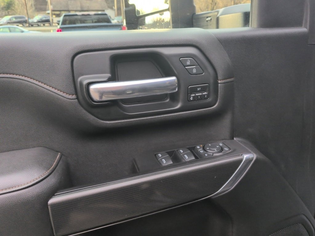 Used 2020 GMC Sierra 2500 AT4 w/ AT4 Premium Package image 24