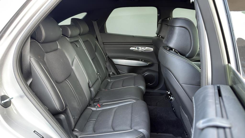 Used 2024 Genesis GV70 2.5T w/ Sport Prestige Package AWD/4WD image 12
