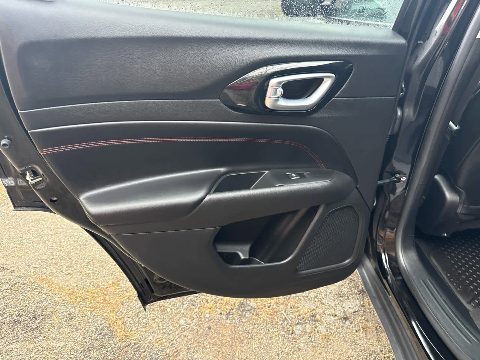 Used 2022 Jeep Compass Trailhawk w/ Trailhawk Convenience Group image 28