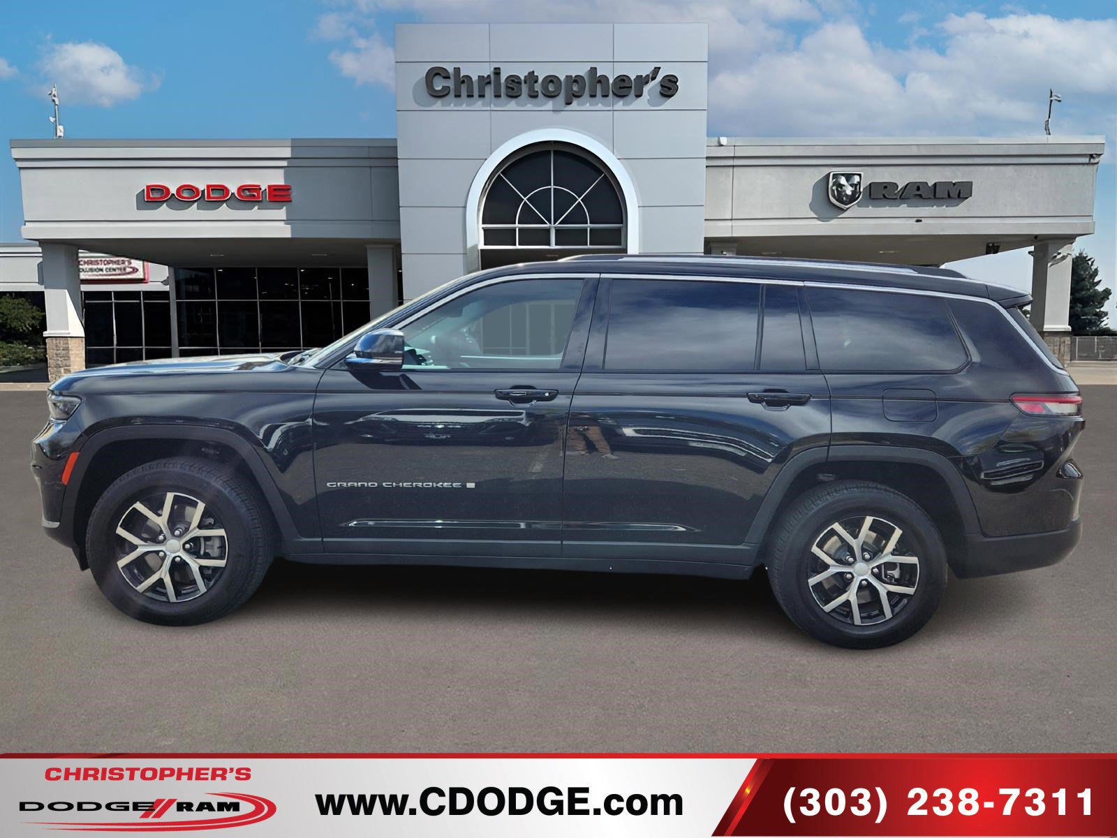 Used 2023 Jeep Grand Cherokee L Limited w/ Trailer Tow Group (B) image 6