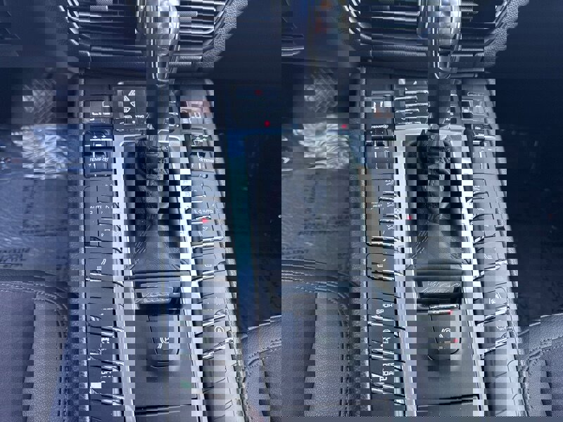 Used 2019 Porsche Macan image 24