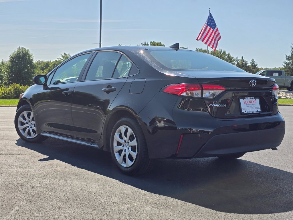 Used 2025 Toyota Corolla LE FWD image 6