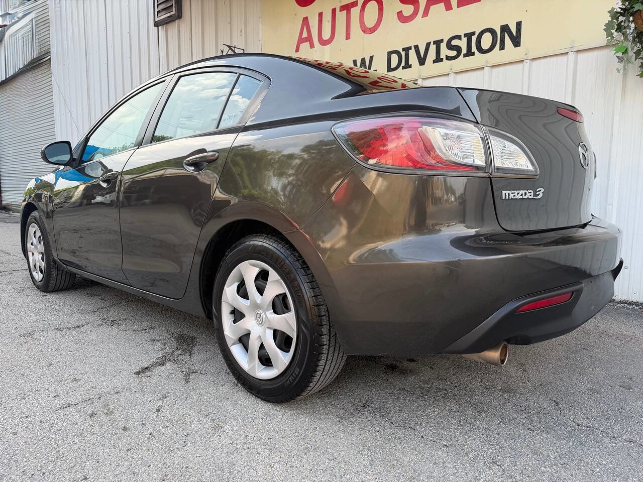 Used 2010 MAZDA MAZDA3 i Touring FWD image 5