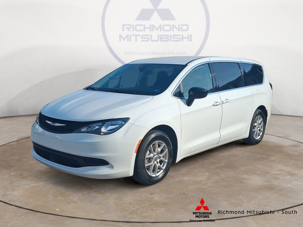 Used 2024 Chrysler Voyager LX FWD image 7