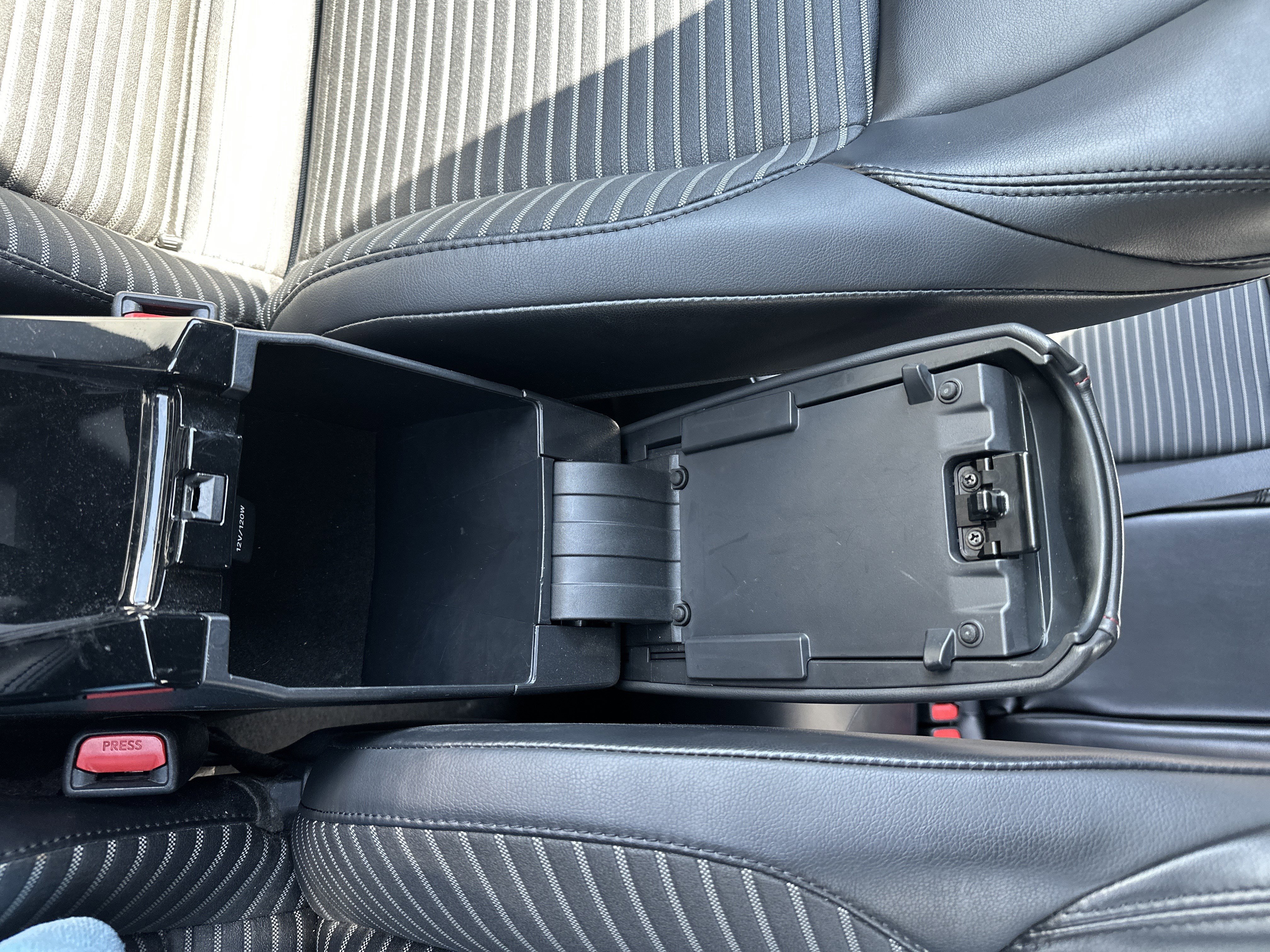 Used 2023 Toyota Corolla XSE FWD image 26