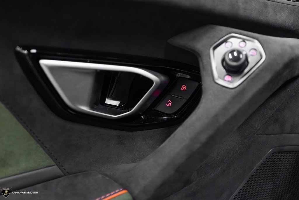 Used 2024 Lamborghini Huracan Sterrato image 21