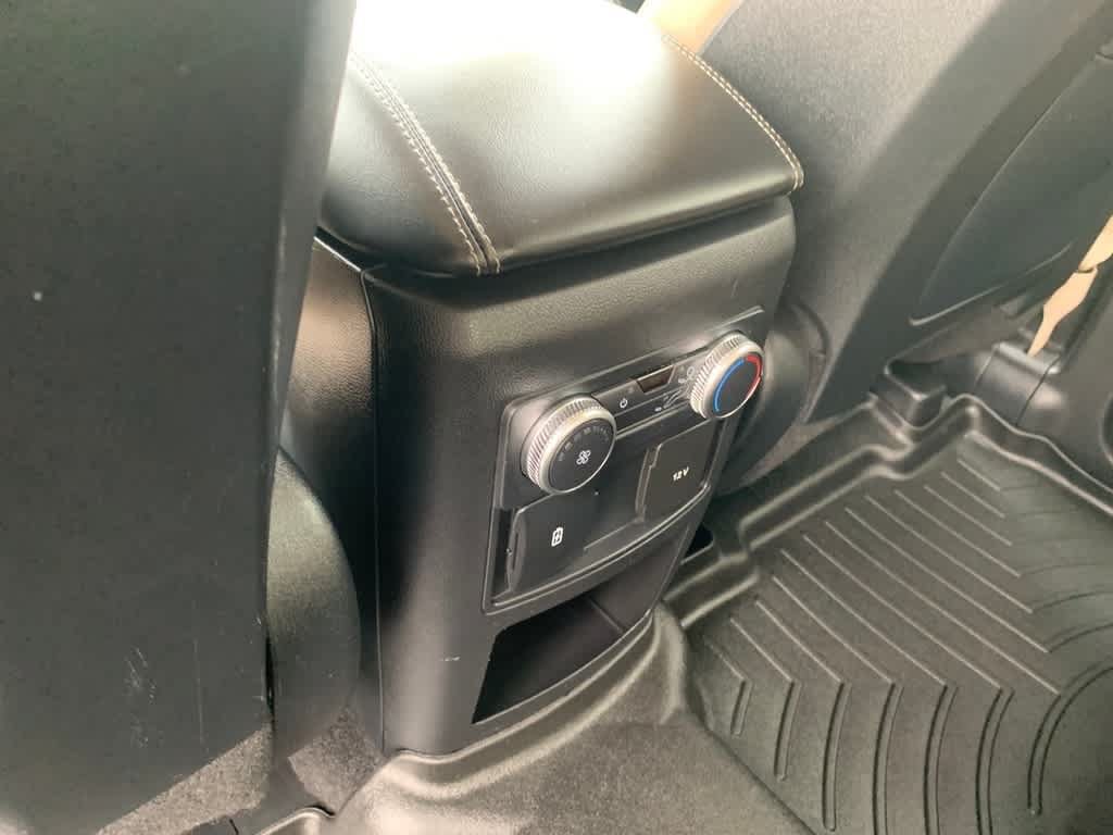Used 2020 Ford Explorer XLT w/ Equipment Group 202A AWD/4WD image 21