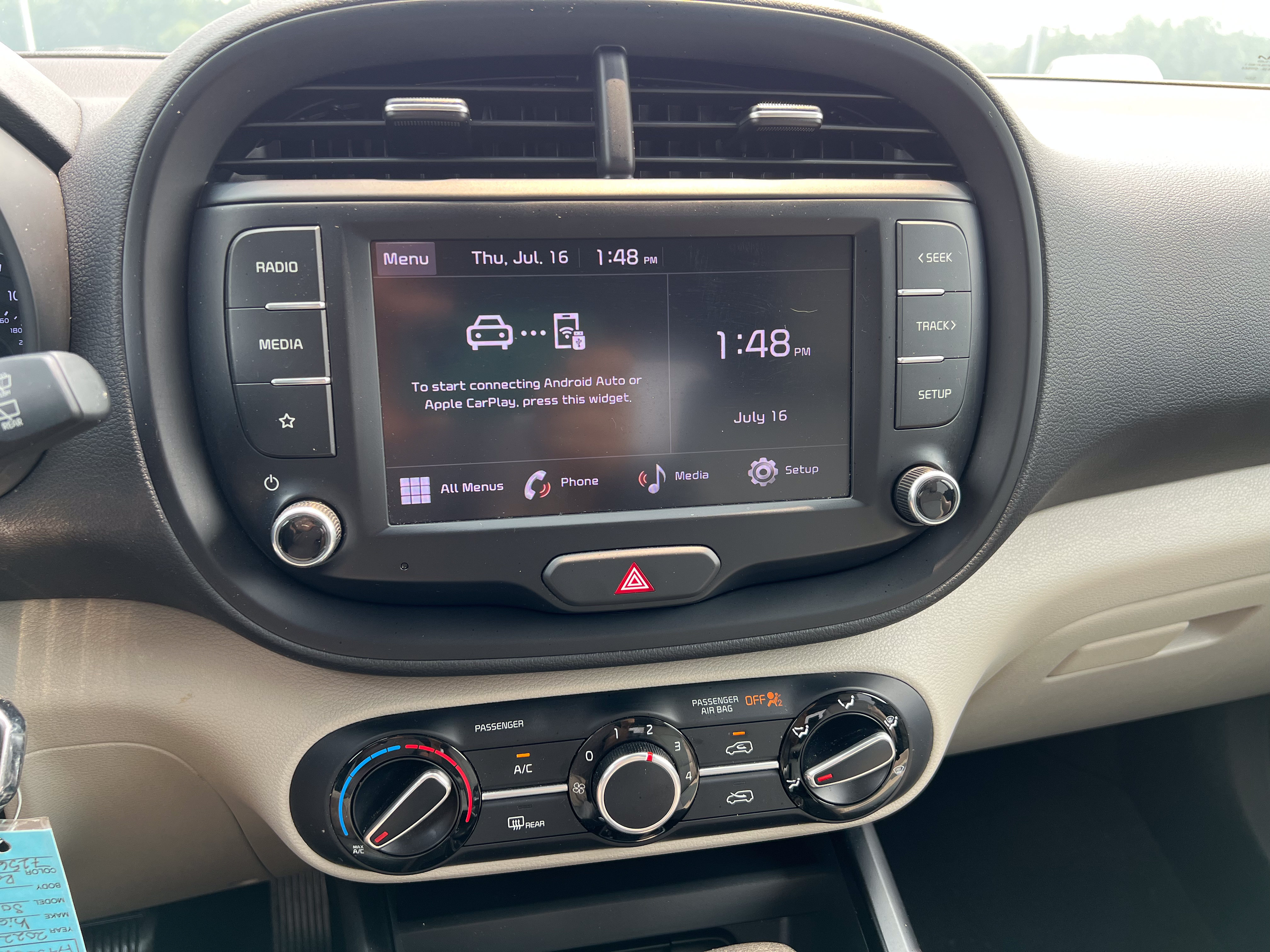 Used 2022 Kia Soul LX FWD image 17