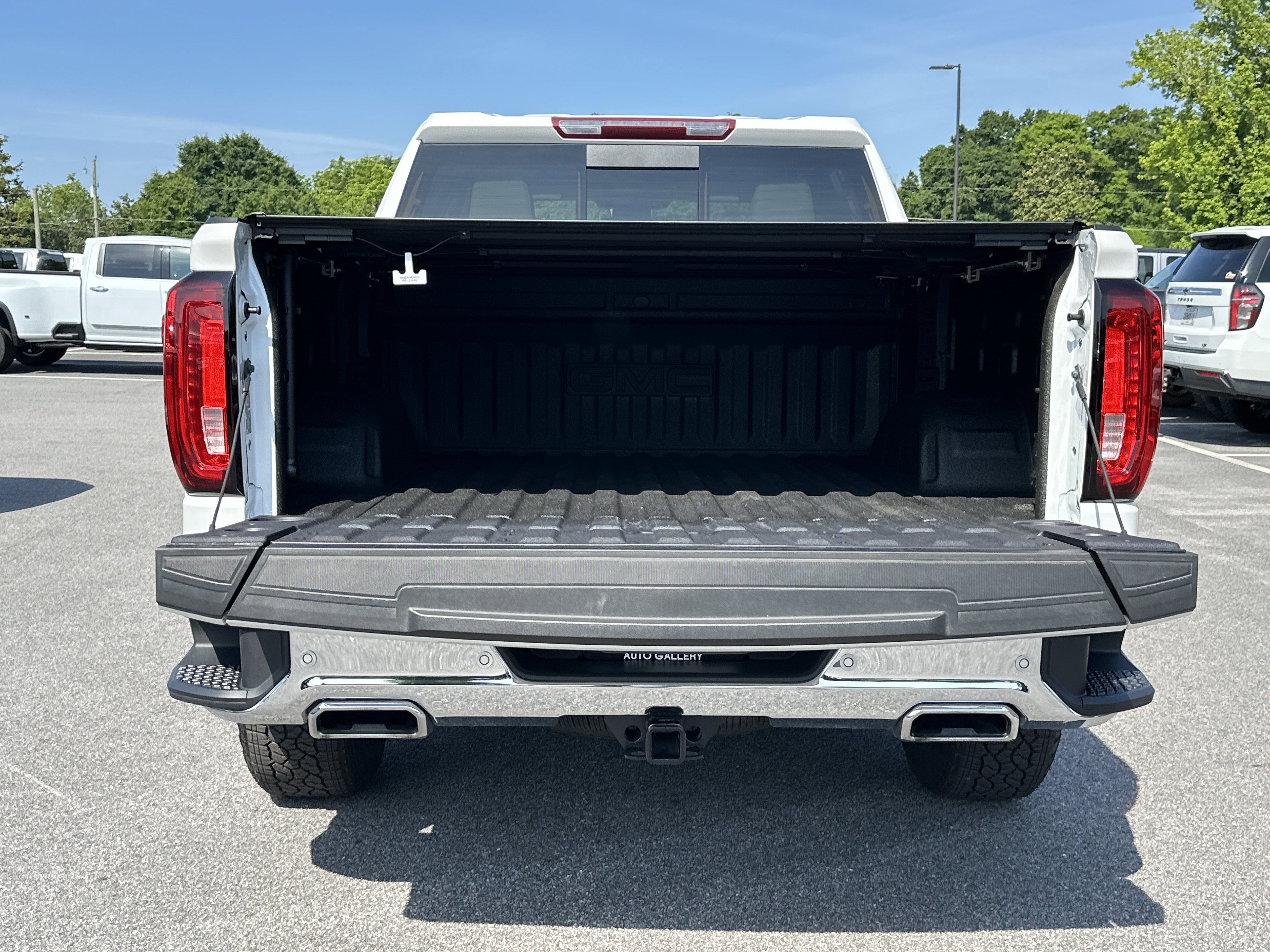 Certified 2025 GMC Sierra 1500 SLT w/ SLT Premium Plus Package AWD/4WD image 19