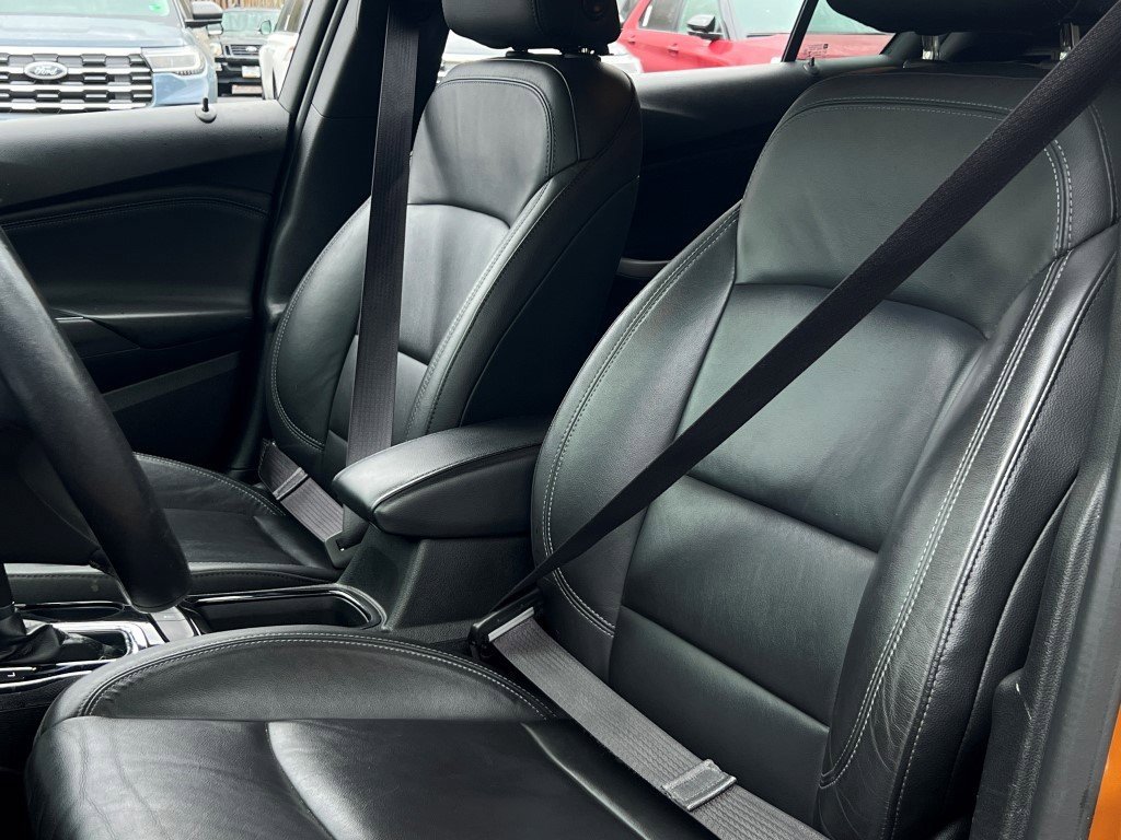 Used 2017 Chevrolet Cruze Premier w/ RS Package image 17