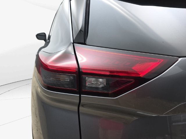 Used 2025 Nissan Rogue Platinum w/ Tech Package FWD image 35