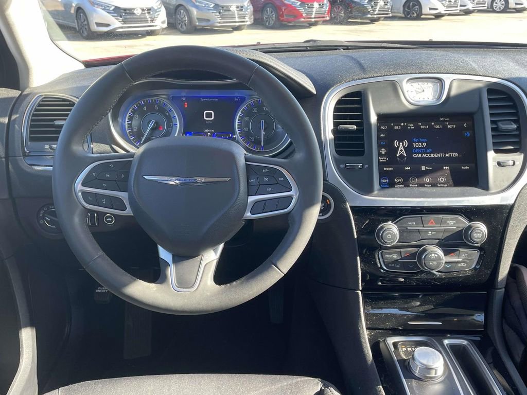 Used 2023 Chrysler 300 Touring image 11