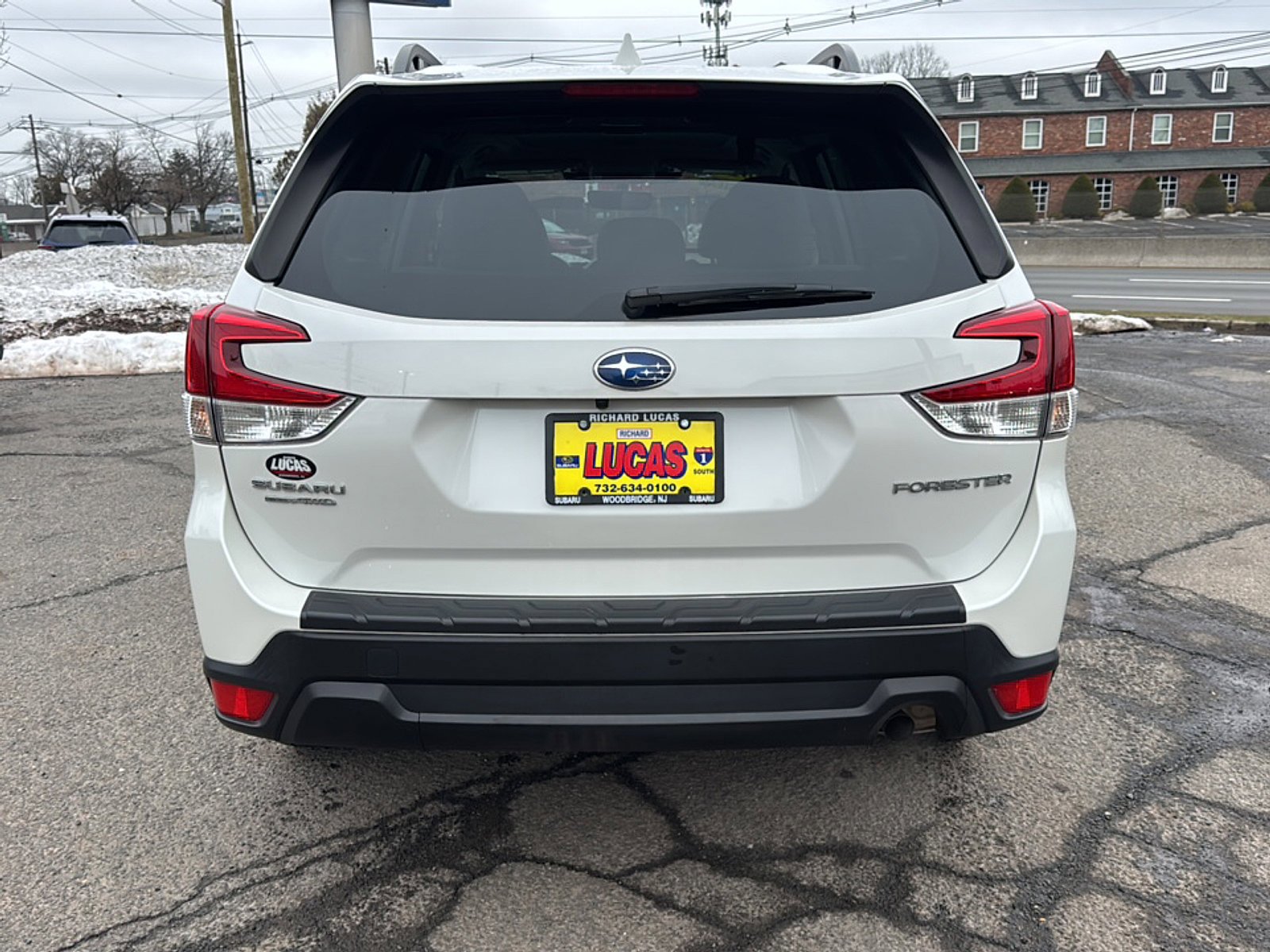 Certified 2023 Subaru Forester Premium AWD/4WD image 6