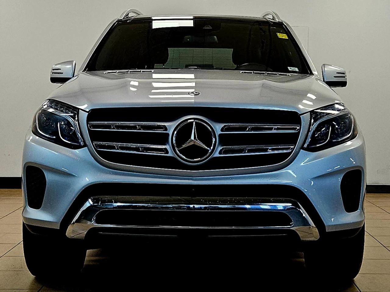 Used 2019 Mercedes-Benz GLS 450 4MATIC image 2