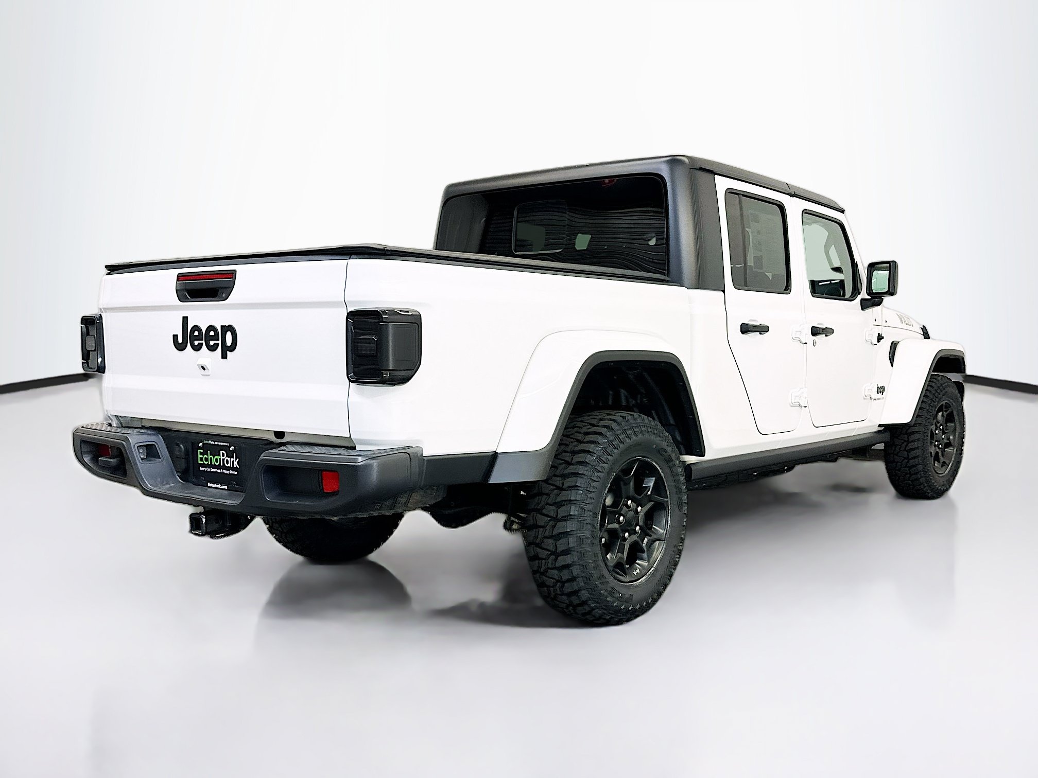 Used 2023 Jeep Gladiator Sport AWD/4WD image 9
