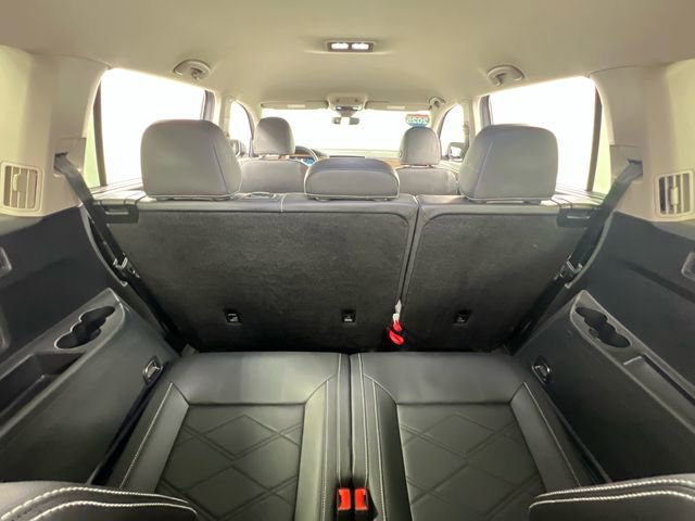 Used 2025 Volkswagen Atlas SE image 34