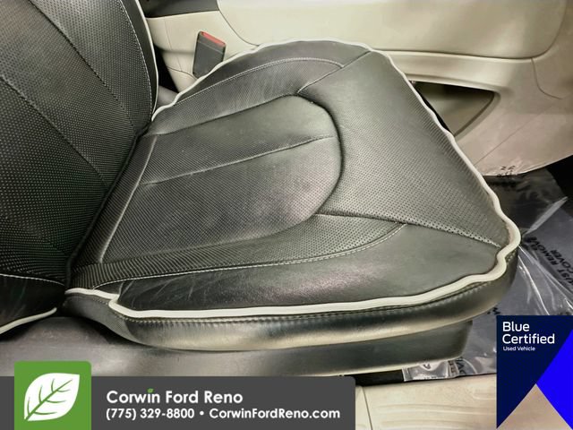 Used 2023 Chrysler Pacifica Limited FWD image 33