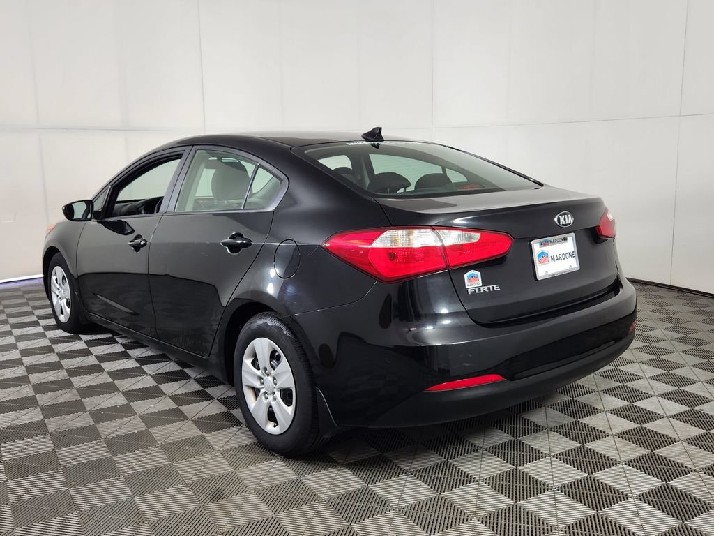Used 2016 Kia Forte LX FWD image 5